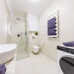 Onyx Oasis Residence- Centre, Free Parking By Staynest Apartman Rzeszów