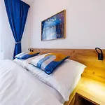 Onyx Oasis Residence- Centre, Free Parking By Staynest