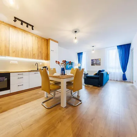 Onyx Oasis Residence- Centre, Ac, Free Parking By Staynest Appartement Rzeszów