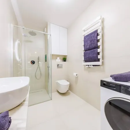 Onyx Oasis Residence- Centre, Ac, Free Parking By Staynest Appartement Rzeszów