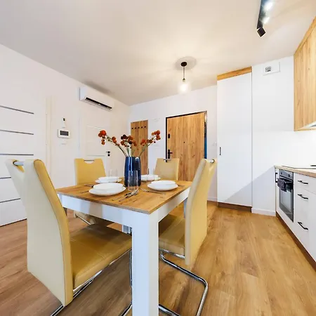 Onyx Oasis Residence- Centre, Free Parking By Staynest Apartment *