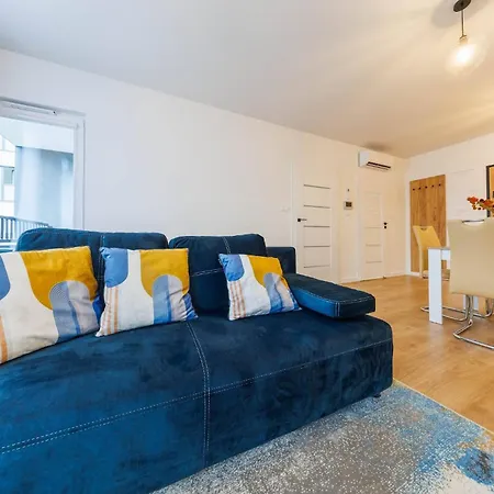 Onyx Oasis Residence- Centre, Ac, Free Parking By Staynest Rzeszów