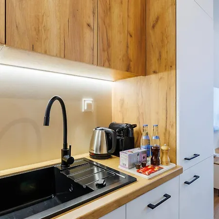 Onyx Oasis Residence- Centre, Free Parking By Staynest