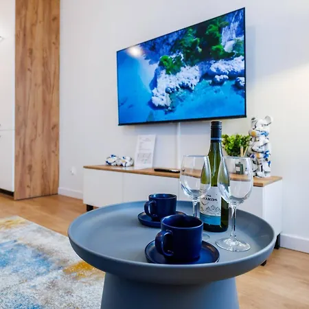 Onyx Oasis Residence- Centre, Ac, Free Parking By Staynest Appartement